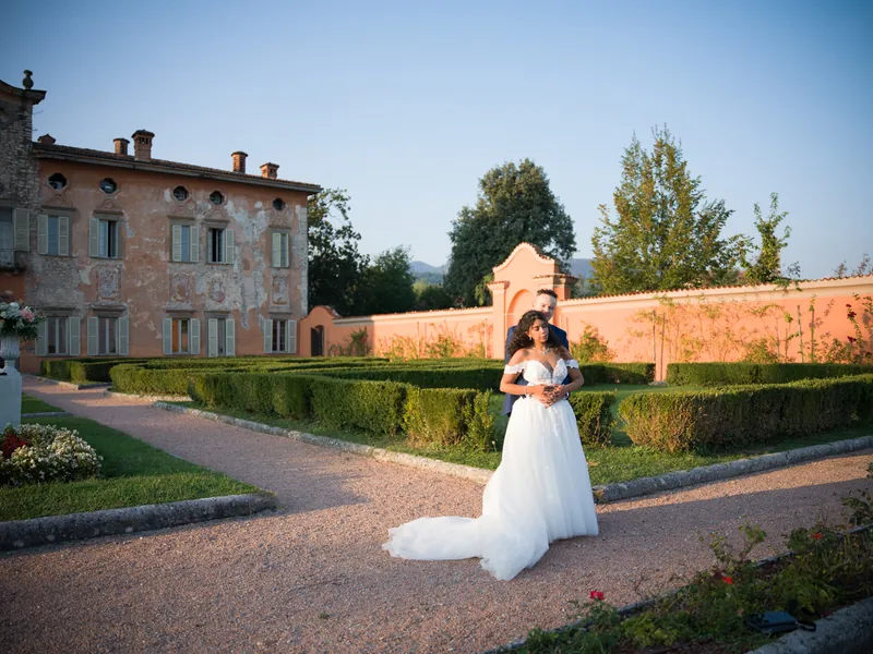 Yesmina e Alessandro a Villa Malliana – tramonto nel giardino all’italiana, foto 2