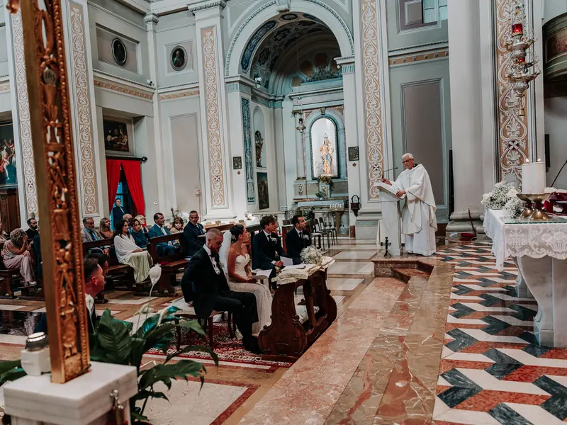 Fabiana e Nicola a Villa Toscanini – la cerimonia in chiesa, foto 4