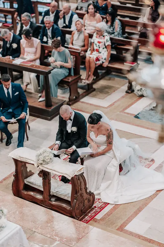 Fabiana e Nicola a Villa Toscanini – la cerimonia in chiesa, foto 11