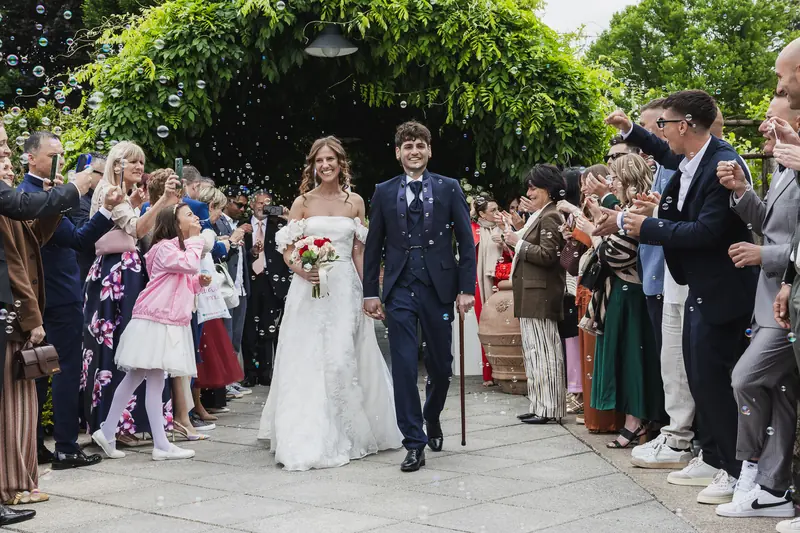 Elena e Dylan a Villa Valenca – auguri e fumogeni colorati, foto 2