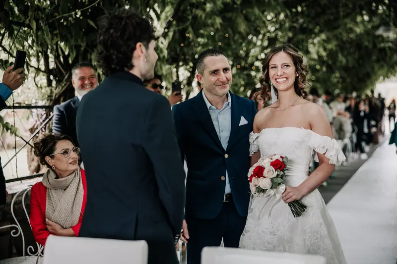Elena e Dylan a Villa Valenca – la cerimonia sotto il pergolato, foto 3