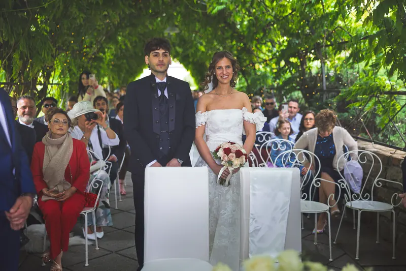 Elena e Dylan a Villa Valenca – la cerimonia sotto il pergolato, foto 4