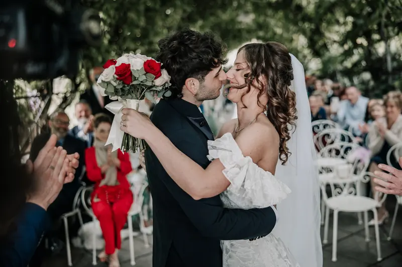 Elena e Dylan a Villa Valenca – la cerimonia sotto il pergolato, foto 12