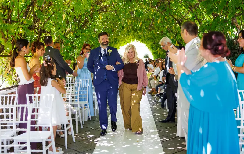 Gerta e Luca a Villa Valenca – la cerimonia sotto il pergolato, foto 1