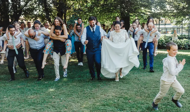 Gerta e Luca a Villa Valenca – la festa in giardino e in piscina, foto 2