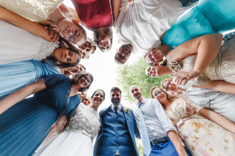 Gerta e Luca a Villa Valenca – la festa in giardino e in piscina, foto 12