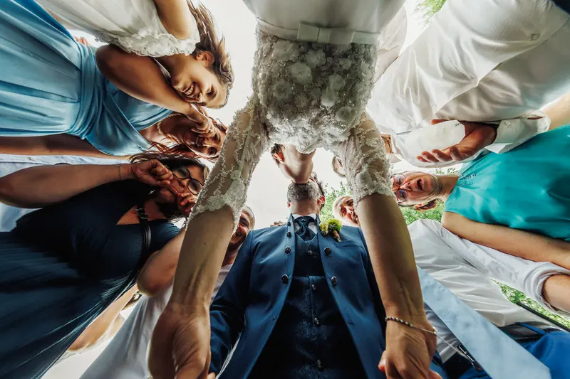 Gerta e Luca a Villa Valenca – la festa in giardino e in piscina, foto 13