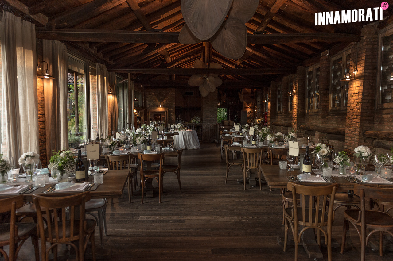 Location Camp di Cent Pertigh  Sala da Pranzo Location Camp di Cent Pertigh  Pranzo