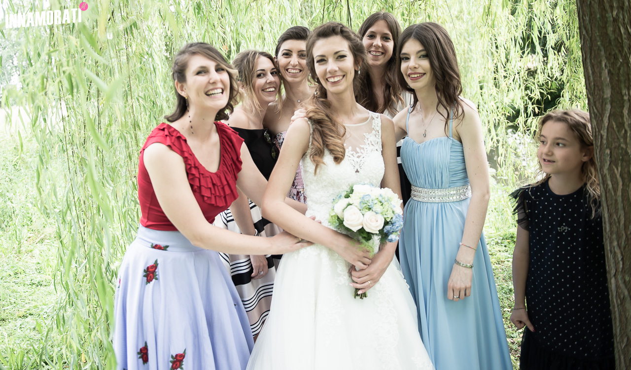 Bagnatica Amiche Sposa By Innamorati