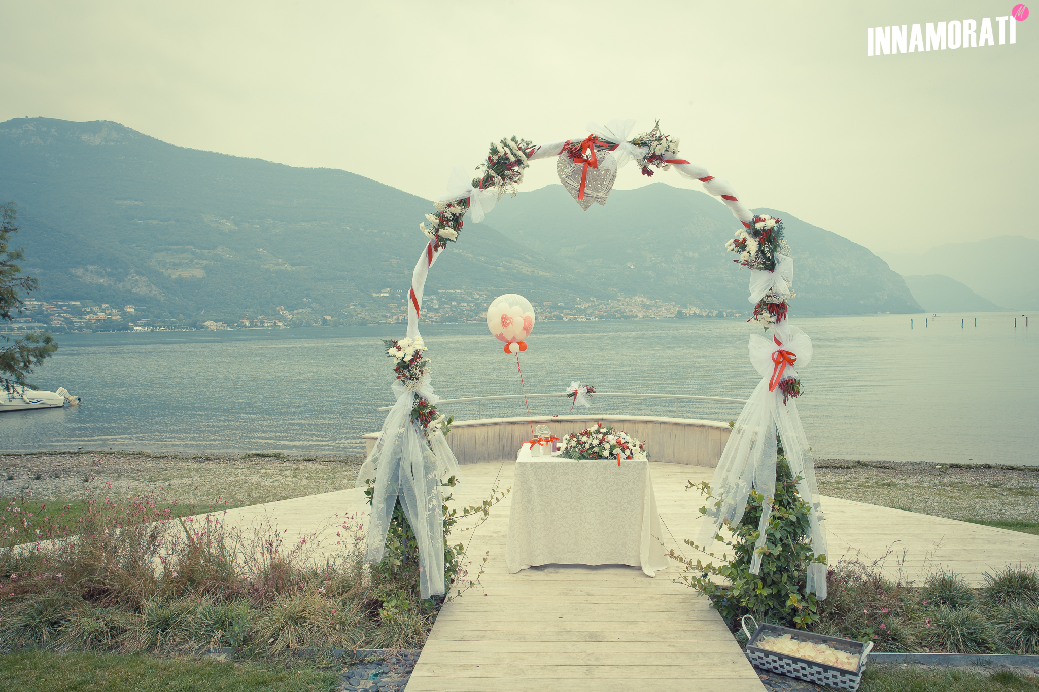 Matrimonio civile lago.jpg