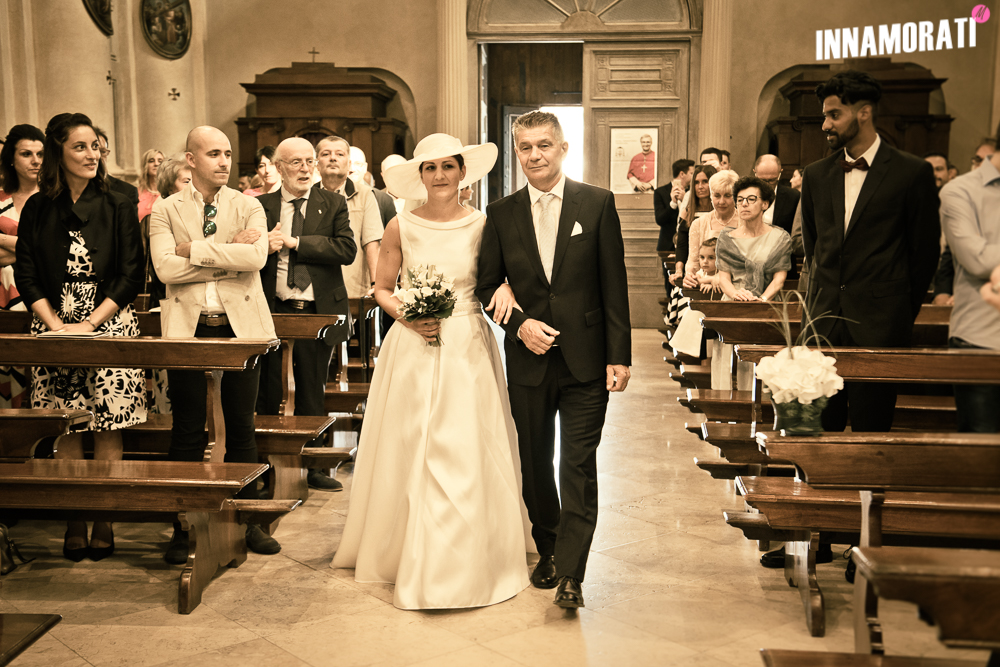 Castenedolo entrata in chiesa