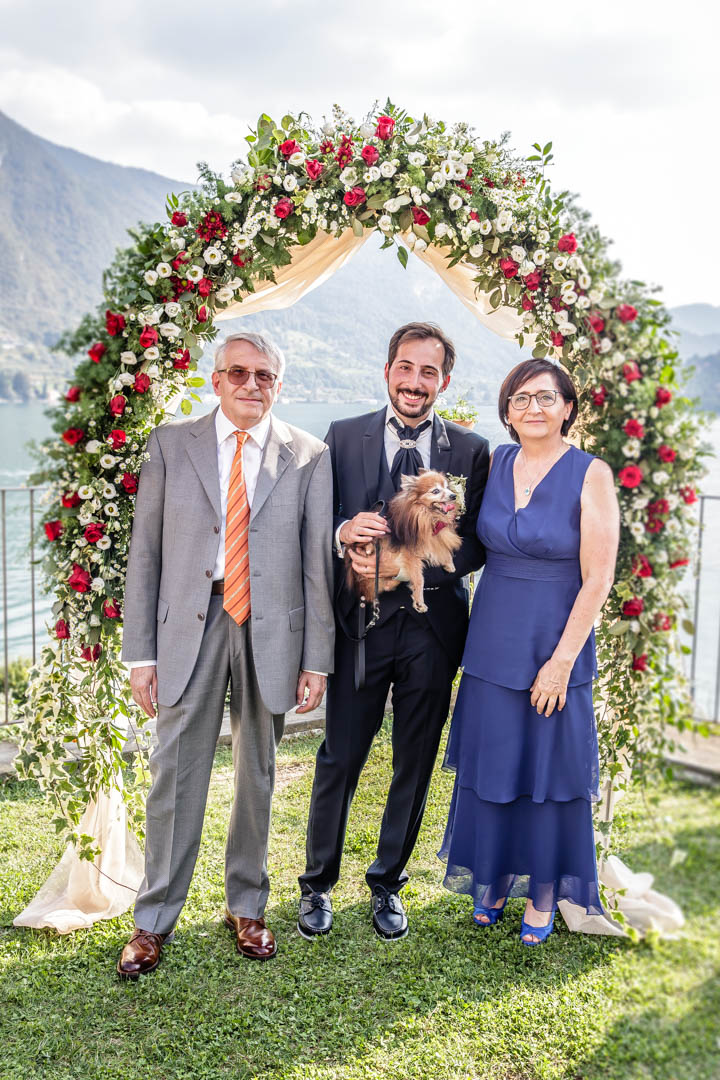 Monte Isola foto parenti.jpg