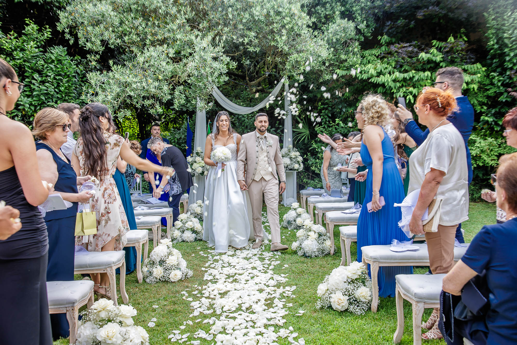 La Vacherie Matrimonio 2025,fotografo Bergamo,innamorati (21).jpg