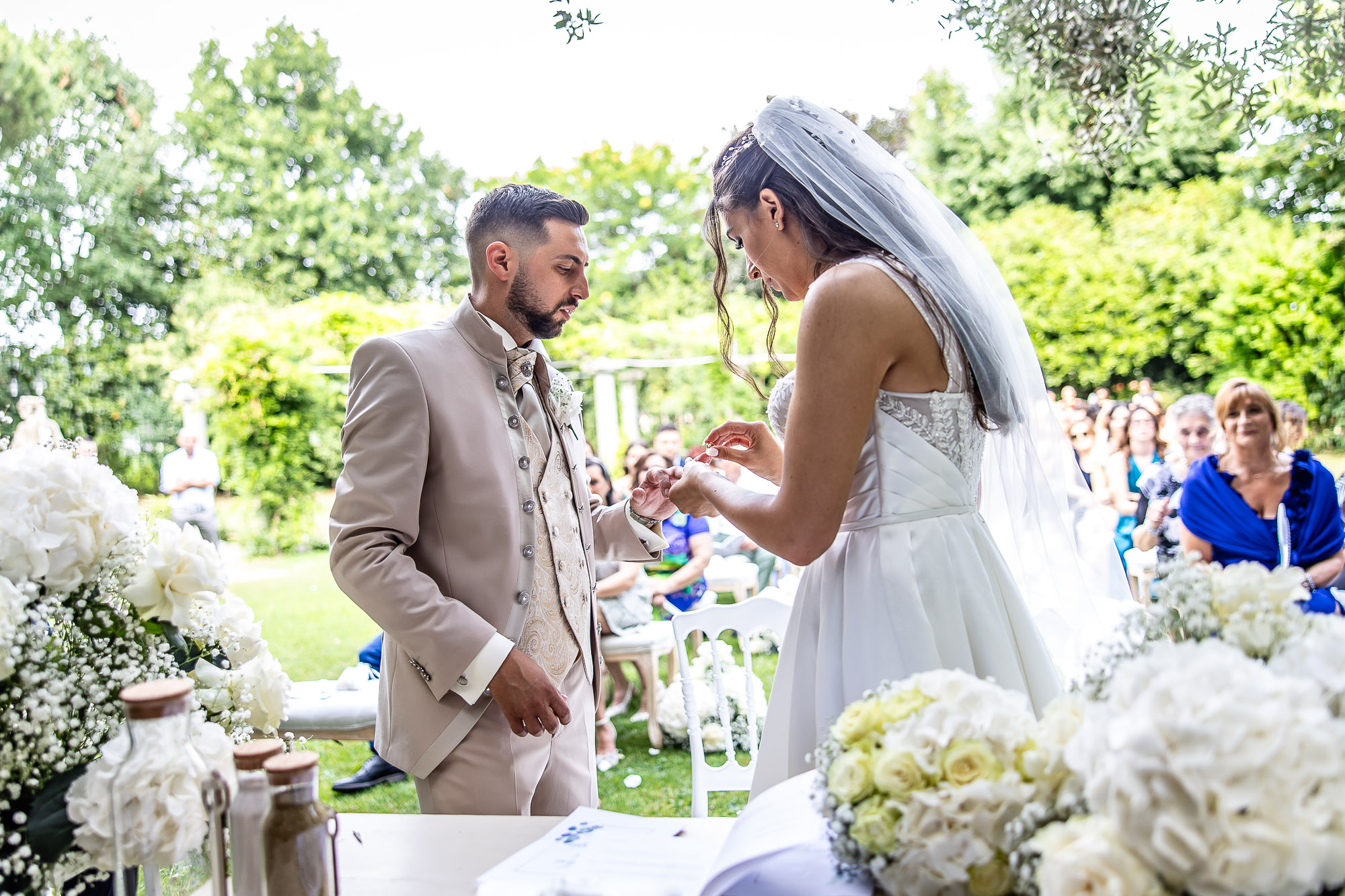 La Vacherie Matrimonio 2025,fotografo Bergamo,innamorati (24).jpg